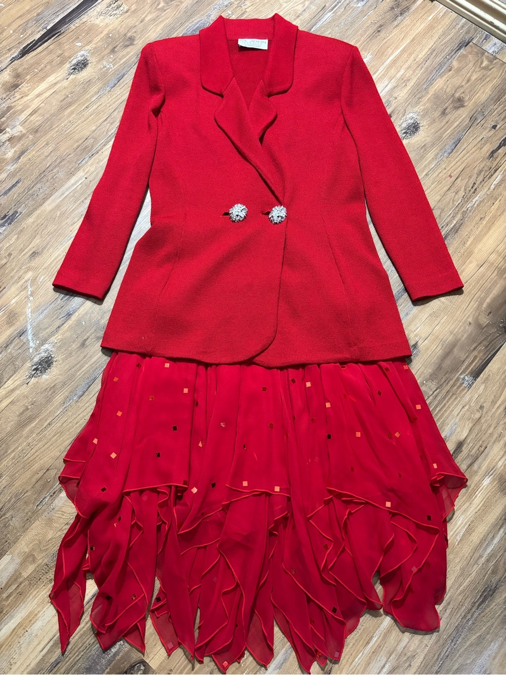 St. John evening two-piece Red medallion Paillette chiffon skirt suit 8